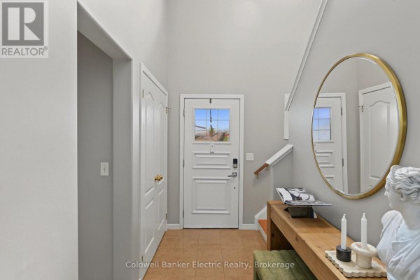 2334 Marsdale Drive, Peterborough, ON K9L0B7 Photo 4