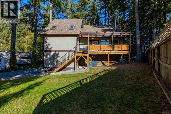 Kitchen - 2335 Ravenhill Rd, Shawnigan Lake, BC V0R2W1 Photo 4