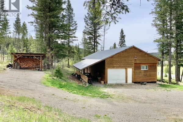 Family room - 2337 Chimney Lake Road, Williams Lake, BC V2G4W2 Photo 4