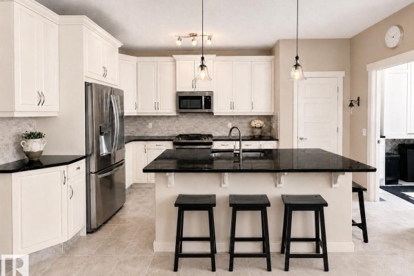 Den - 2337 Frezenberg Av Nw, Edmonton, AB T5E4Z1 Photo 5