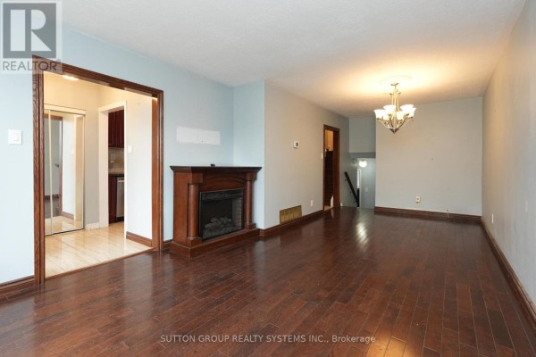Bedroom 2 - 2337 Padstow Crescent, Mississauga, ON L5J2G2 Photo 5