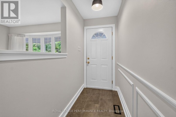 2337 Samuel Drive, Ottawa, ON K1G3C3 Photo 3