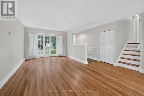 2337 Samuel Drive, Ottawa, ON K1G3C3 Photo 5