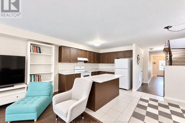 Bedroom 2 - 2339 Dress Circle Crescent, Oshawa, ON L1L0L8 Photo 5