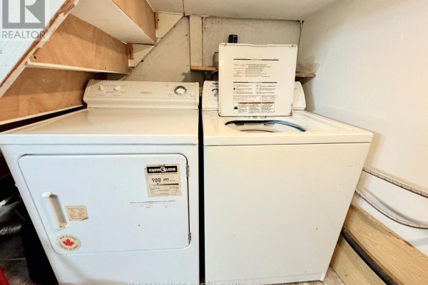 Kitchen - 234 - 260 John Garland Boulevard, Toronto, ON M9V1N8 Photo 3