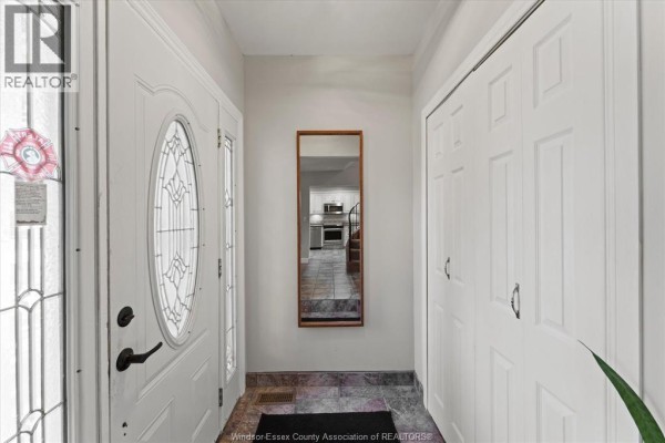 Laundry room - 234 Applewood Road, Kingsville, ON N9Y3P3 Photo 5