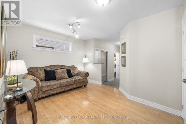 Bedroom - 234 Deerfox Drive, Ottawa, ON K2J4Z2 Photo 4