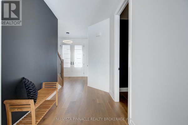 2340 Darwin Crescent, London South, ON N6P0J2 Photo 4