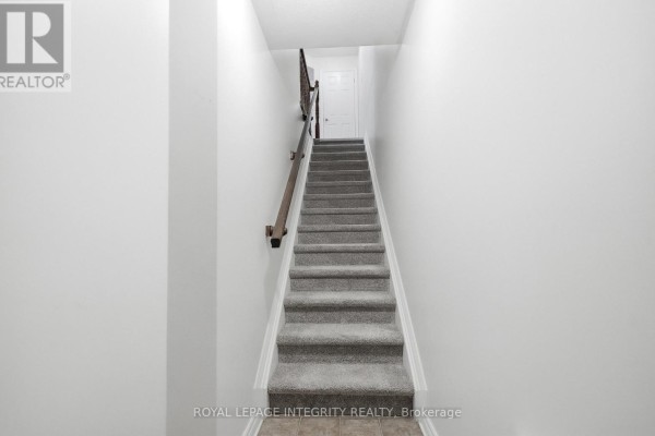 Office - 2341 Esprit Drive, Ottawa, ON K4A0T4 Photo 4