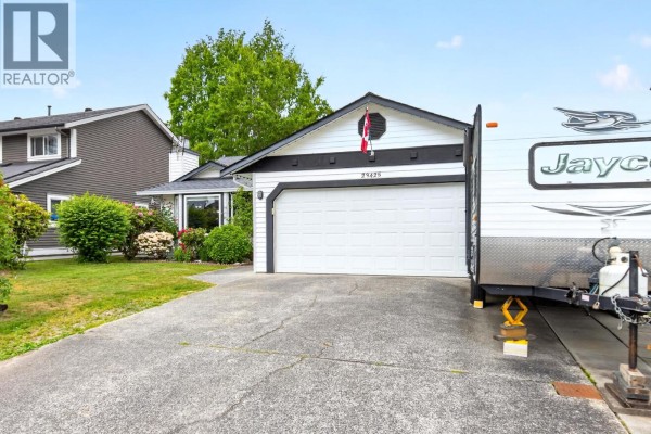 23425 Whippoorwill Avenue, Maple Ridge, BC V2X9L8 Photo 3