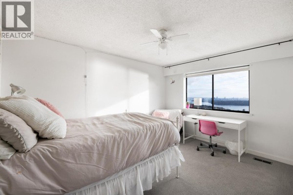 2346 Westhill Drive, West Vancouver, BC V7S2Z5 Photo 3