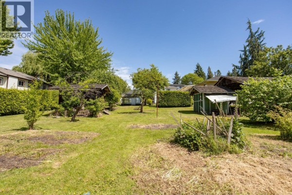 2349 Lobb Avenue, Port Coquitlam, BC V3C1M7 Photo 3