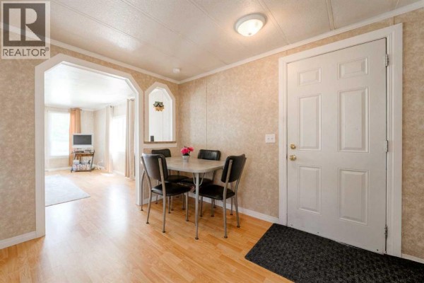 235, 6220 17 Avenue Se, Calgary, AB, photo 2