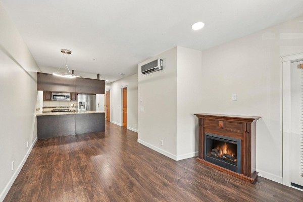 235 8067 207 Street, Langley, BC V2Y0P1 Photo 4