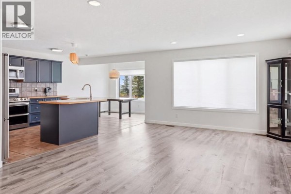 Foyer - 235 Arbour Stone Place Nw, Calgary, AB T3G5G1 Photo 5