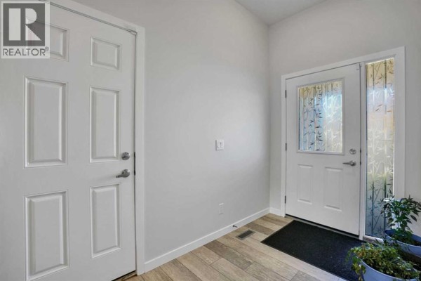 Dining room - 235 Clydesdale Avenue, Cochrane, AB T4C2R1 Photo 2