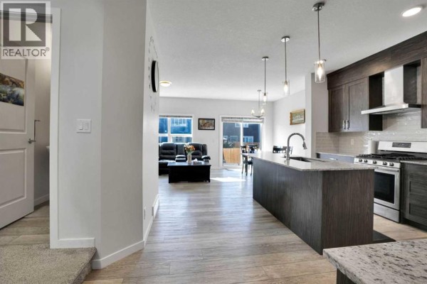 Kitchen - 235 Clydesdale Avenue, Cochrane, AB T4C2R1 Photo 4