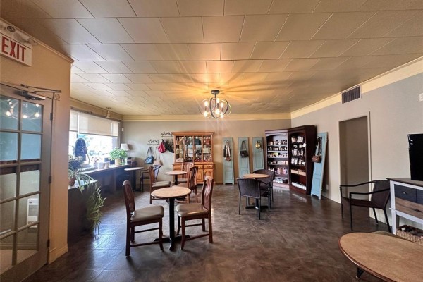 235 Fischer Avenue, The Pas, MB R9A1K2 Photo 3