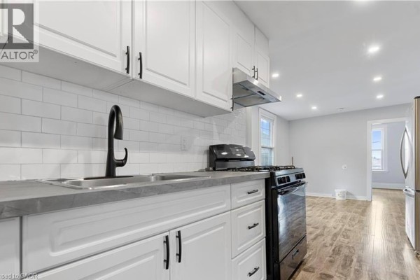235 Hamilton Road, London, ON N5Z1P9 Photo 5