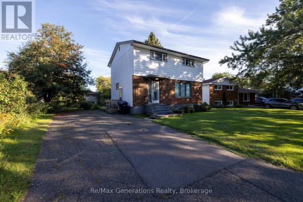 235 Maple Avenue, Thunder Bay