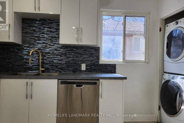235 Penn Avenue, Newmarket, ON, photo 2