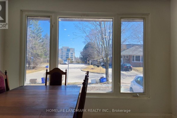 235 Penn Avenue, Newmarket, ON, photo 3