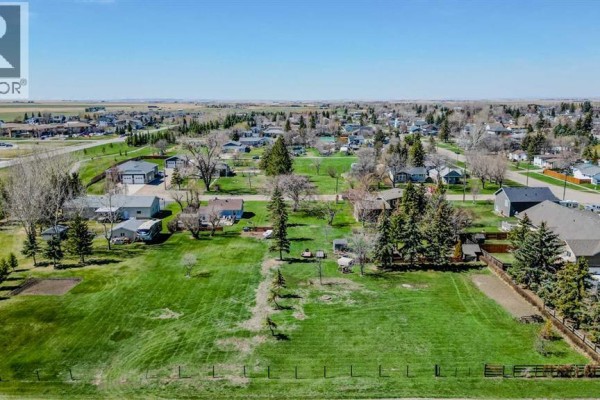 235 S 100 E, Raymond, AB T0K2S0 Photo 5