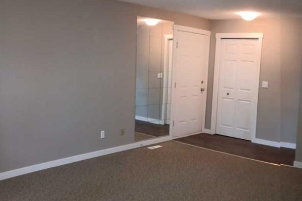 Other - 235 Shawcliffe Circle Sw, Calgary, AB T2Y1E8 Photo 5
