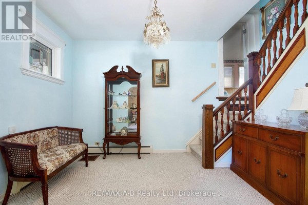 Laundry room - 235 William Street, Stratford, ON N5A4Y2 Photo 5