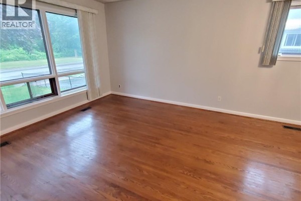 235 Wilson Road N Unit# 1, Oshawa, ON, photo 3