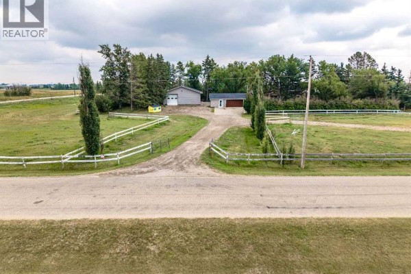 Kitchen - 235084 Range Road 275a, Rural Rocky View County, AB T1X2H3 Photo 3