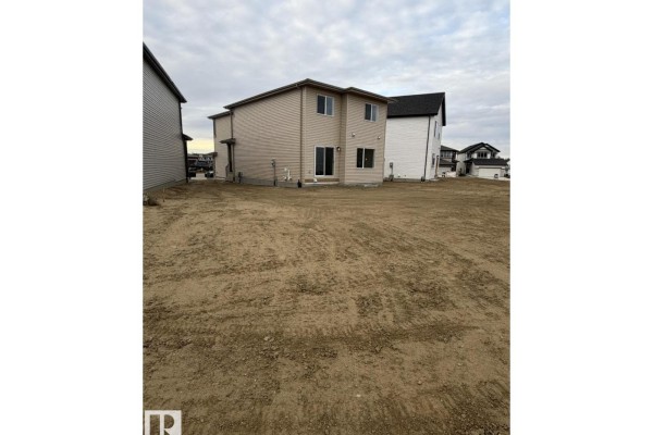 Kitchen - 2351 Egret Wy Nw, Edmonton, AB T6M3G8 Photo 2
