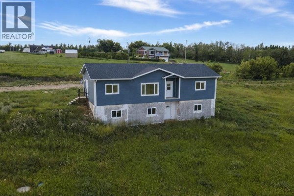 23515 Township Road 402, Rural Lacombe County, AB, photo 2