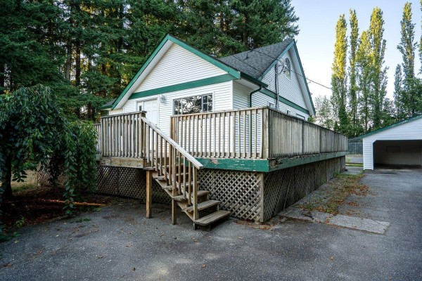 23523 47 Avenue, Langley, BC V2Z2S3 Photo 3