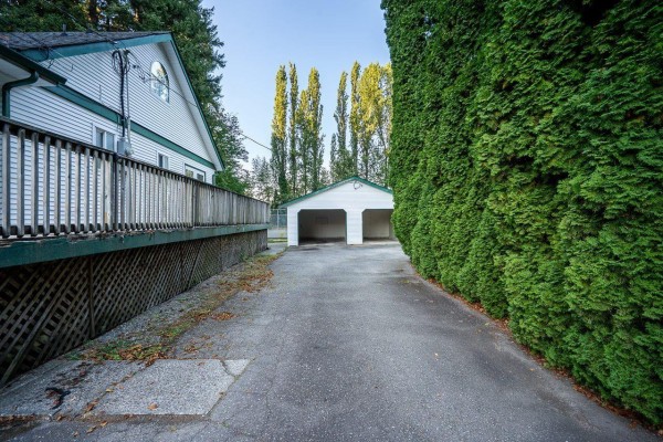 23523 47 Avenue, Langley, BC V2Z2S3 Photo 5