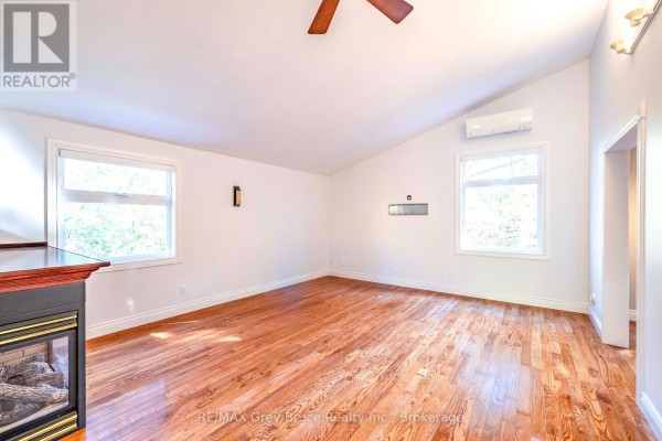 Laundry room - 2353 5th Avenue W, Owen Sound, ON N4K5C7 Photo 5