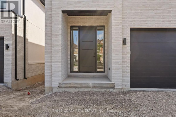 2354 Eighth Line, Oakville, ON, photo 2