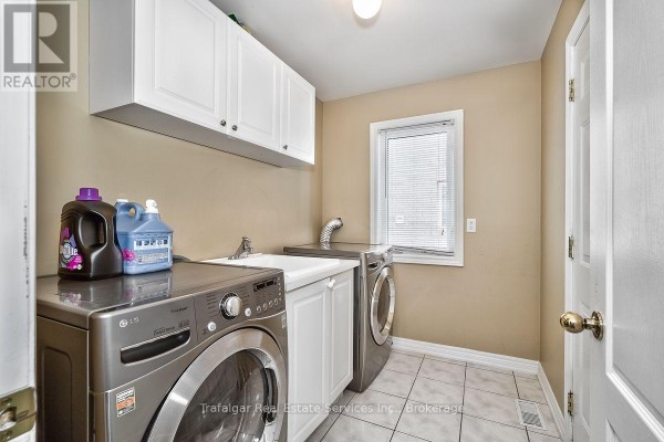 2355 Hilda Drive, Oakville, ON, photo 3
