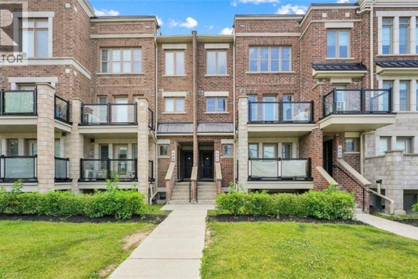 4pc Bathroom - 2355 Sheppard Avenue W Unit# 203, Toronto, ON M9M0E7 Photo 2