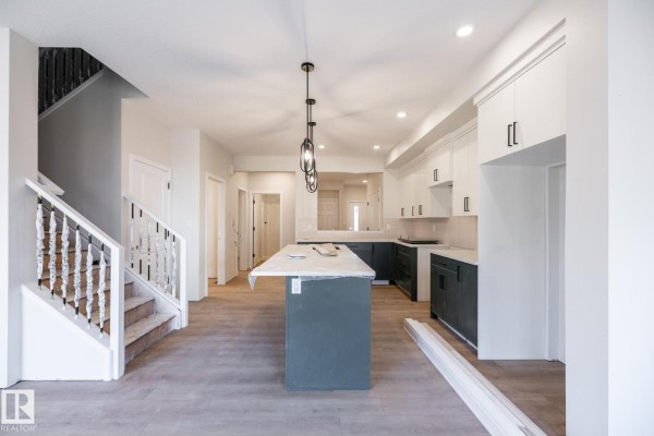 Kitchen - 2358 Muckleplum Wy Sw, Edmonton, AB T6X3J9 Photo 3