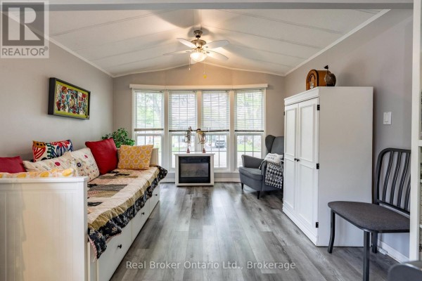 236 - 580 Beaver Creek Road, Waterloo, ON N2J3Z4 Photo 5