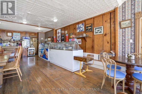 236 Barrie Street, Essa, ON L0L2N0 Photo 5