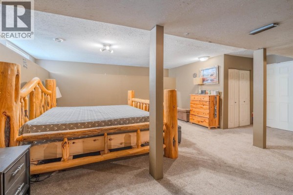 Foyer - 236 Blackstock Road, 100 Mile House, BC V0K2E1 Photo 4