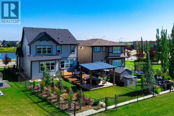 236 Hillcrest Drive Sw, Airdrie, AB, photo 3
