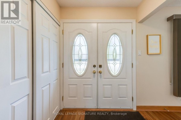 Primary Bedroom - 236 John Tabor Trail, Toronto, ON M1B2R4 Photo 5