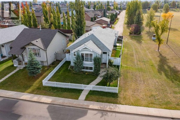 236 Kingston Drive, Red Deer