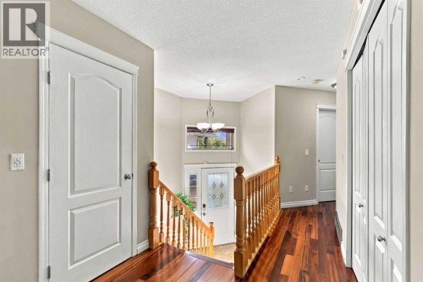 Primary Bedroom - 236 Paris Crescent, Fort Mcmurray, AB T9K0C9 Photo 4