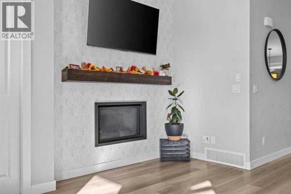 4pc Bathroom - 236 Rowmont Boulevard Nw, Calgary, AB T3L0H3 Photo 5