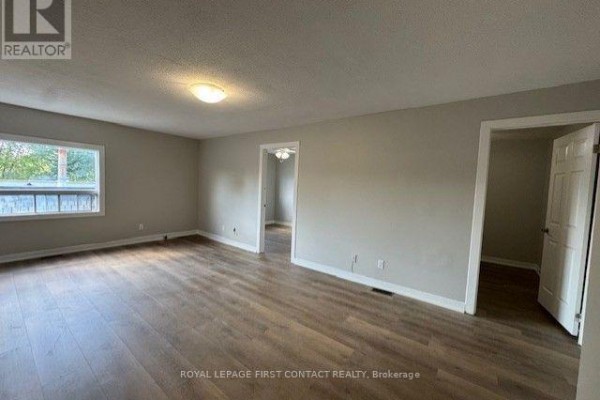 236 Tiffin Street, Barrie, ON, photo 3