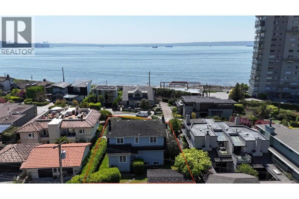 2361 Bellevue Avenue, West Vancouver, BC V7V1C9 Photo 5